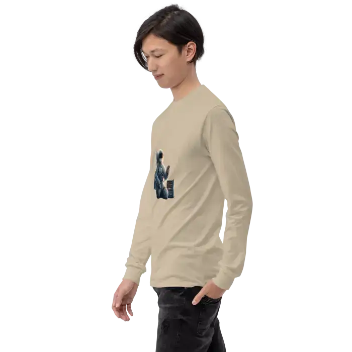 Beige long-sleeved shirt.