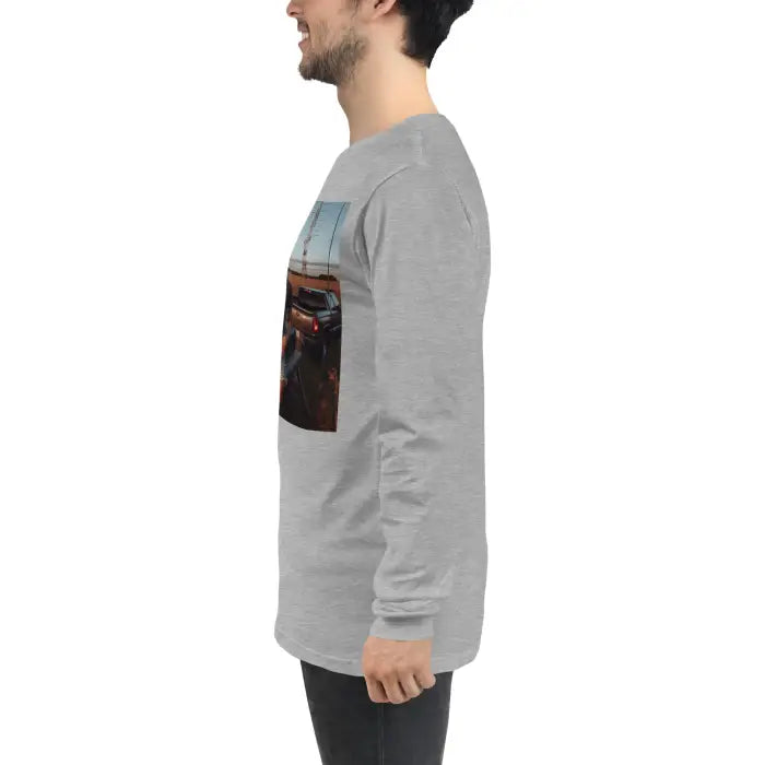 Gray long-sleeved shirt.
