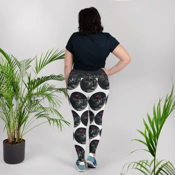 Patterned leggings.