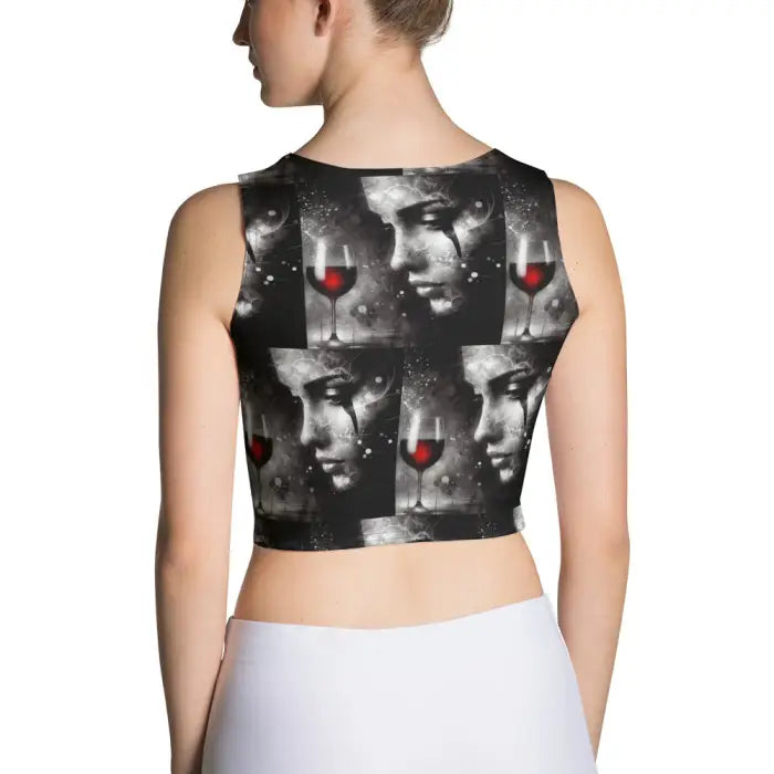 Patterned crop top.