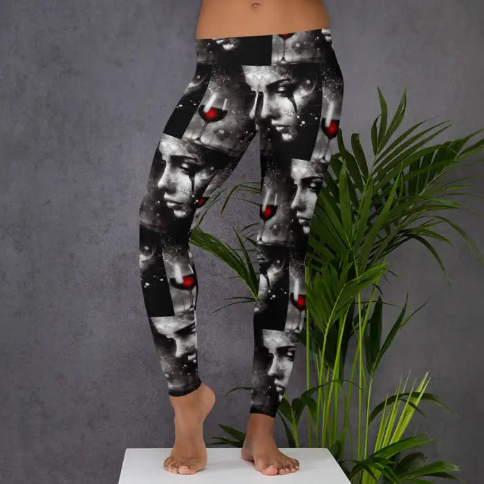 Patterned leggings.