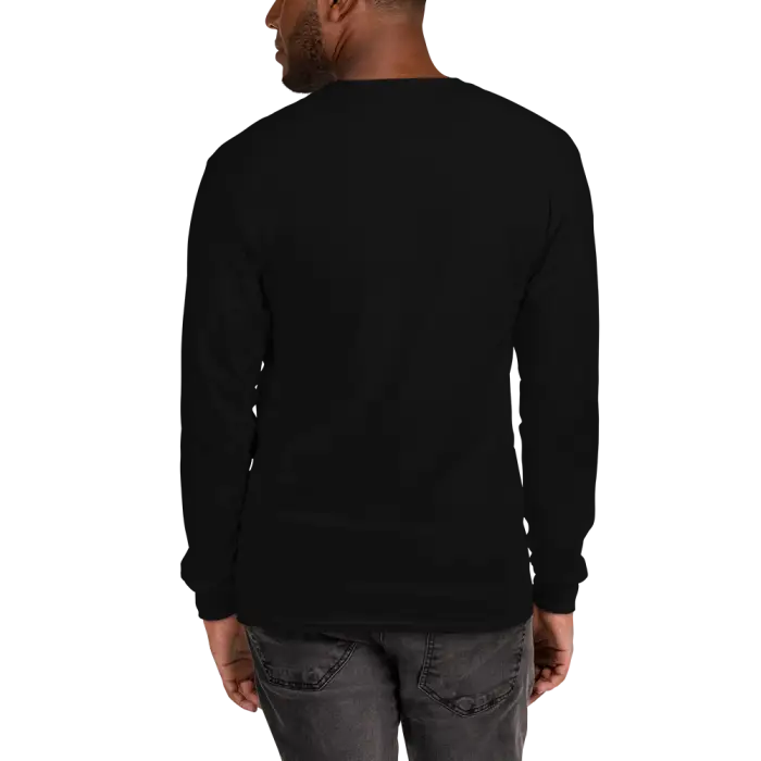 Black long-sleeved shirt.