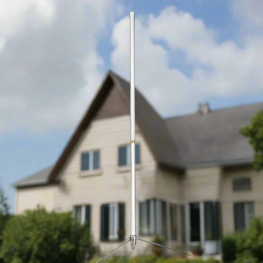 White vertical antenna.