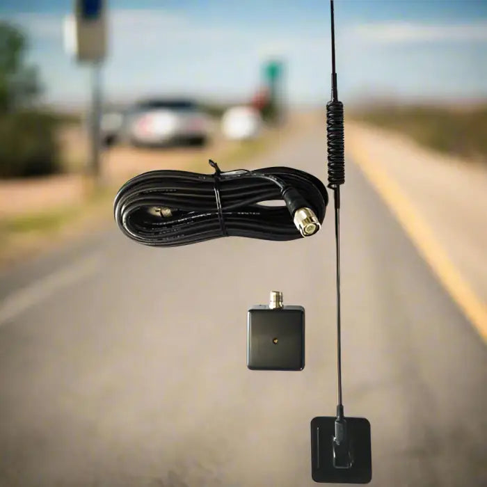 Black magnetic antenna kit.